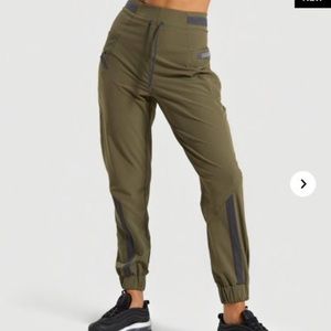Gymshark green box utility joggers